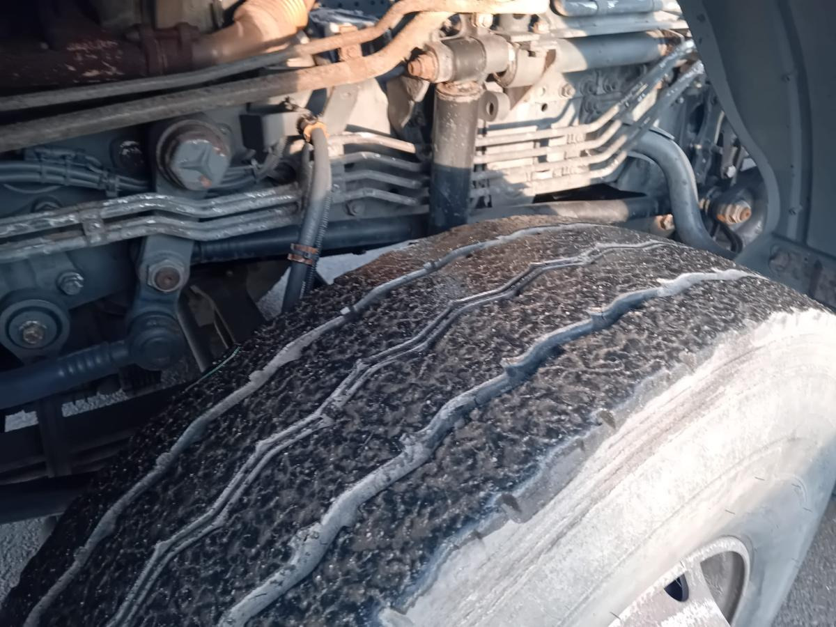 Xe ben Mercedes Actros 3236: hình 11