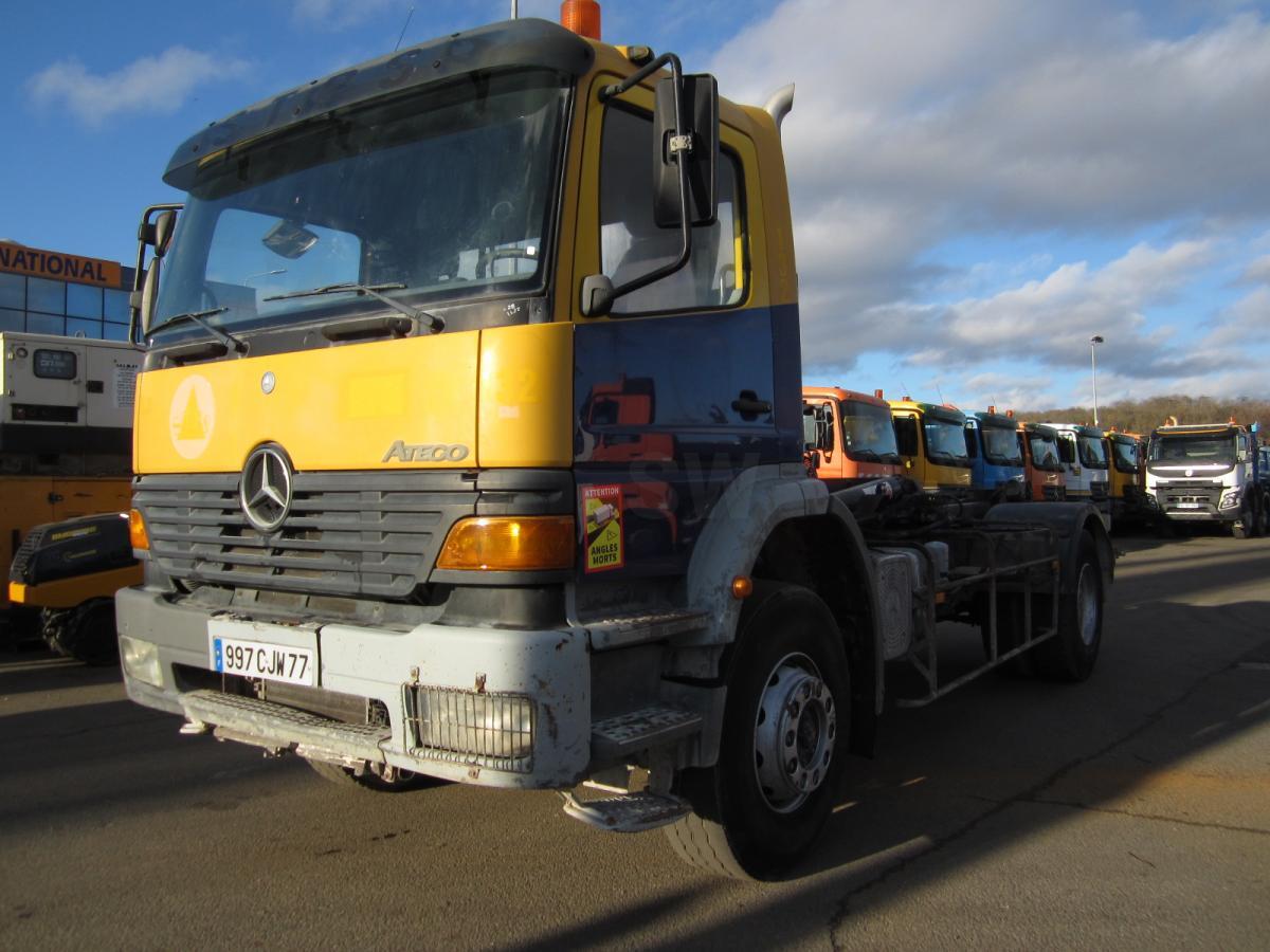 Mercedes Atego 1823 - Xe tải nâng móc: hình 1 Mercedes Atego 1823 - Xe tải nâng móc: hình 1