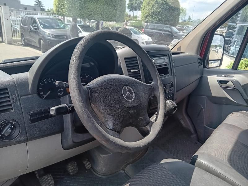 Mercedes Sprinter 209 CDI - Xe van chở hàng: hình 3 Mercedes Sprinter 209 CDI - Xe van chở hàng: hình 3