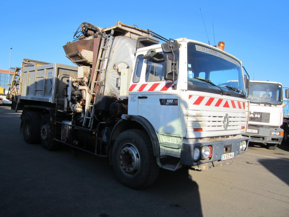 Renault G 300 - Máy phun nhựa đường: hình 2 Renault G 300 - Máy phun nhựa đường: hình 2