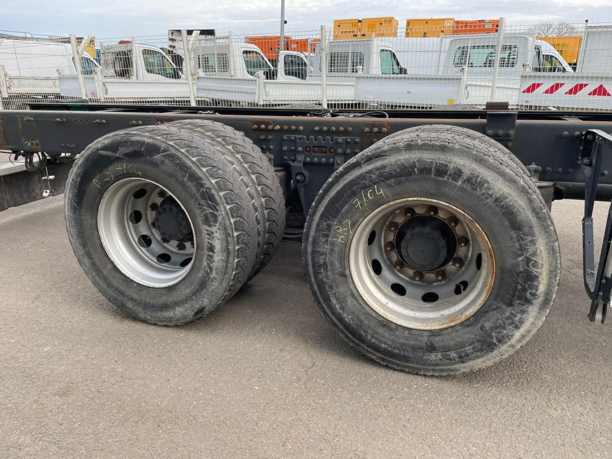 Volvo 540 - Xe tải khung gầm: hình 5 Volvo 540 - Xe tải khung gầm: hình 5