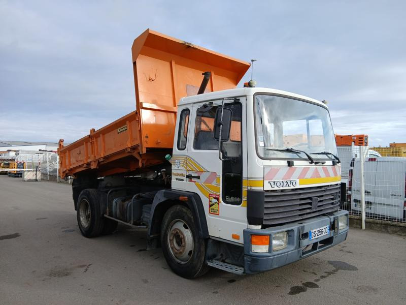 Volvo FL 614 - Xe ben: hình 4 Volvo FL 614 - Xe ben: hình 4