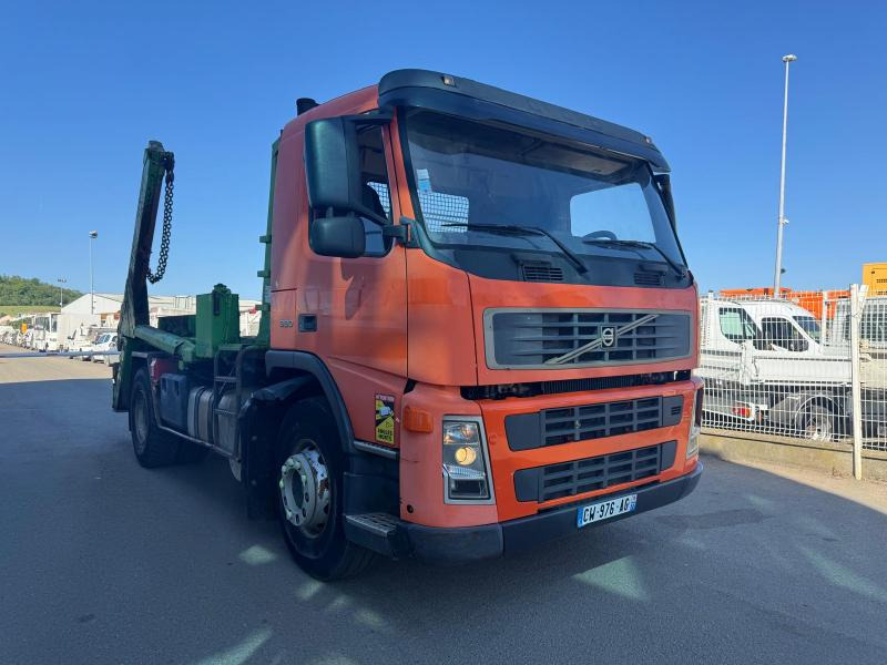 Volvo FM 380 - Xe tải chở thùng nhỏ: hình 3 Volvo FM 380 - Xe tải chở thùng nhỏ: hình 3
