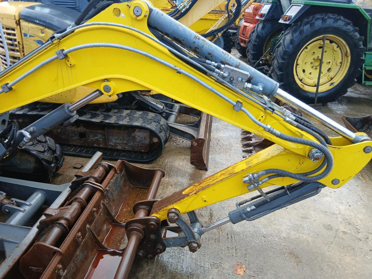 Wacker EZ28 - Máy xúc mini: hình 2 Wacker EZ28 - Máy xúc mini: hình 2