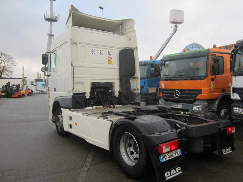 Xe đầu kéo DAF XF105 460: hình 6
