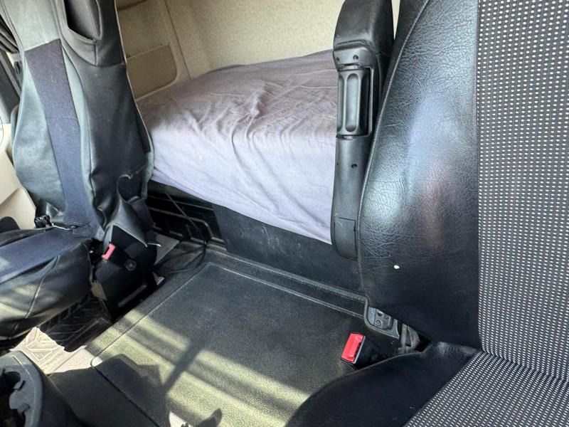 Xe đầu kéo Mercedes Actros 1845: hình 16 Xe đầu kéo Mercedes Actros 1845: hình 16