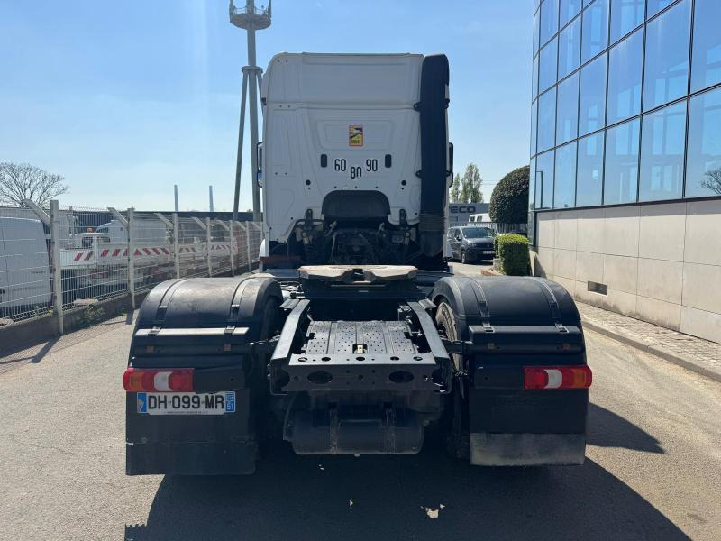 Xe đầu kéo Mercedes Actros 1845: hình 7 Xe đầu kéo Mercedes Actros 1845: hình 7