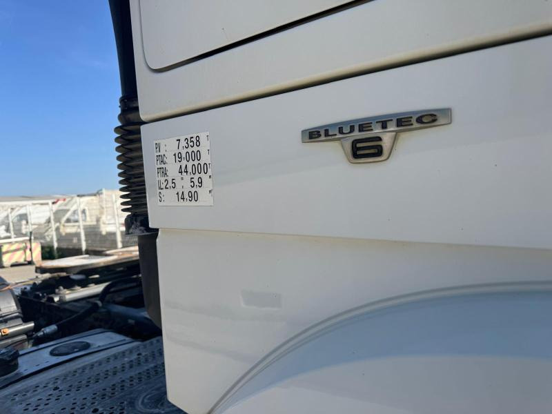 Mercedes Actros 1845 - Xe đầu kéo: hình 4 Mercedes Actros 1845 - Xe đầu kéo: hình 4