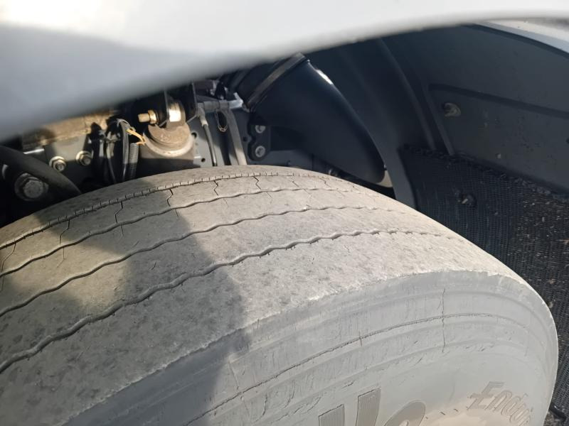 Renault Premium 380 DXI - Xe đầu kéo: hình 5 Renault Premium 380 DXI - Xe đầu kéo: hình 5