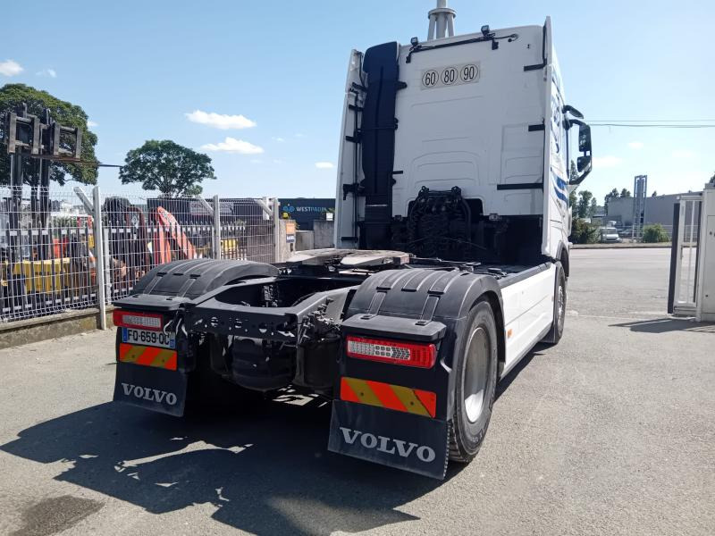 Volvo FH 500 - Xe đầu kéo: hình 2 Volvo FH 500 - Xe đầu kéo: hình 2