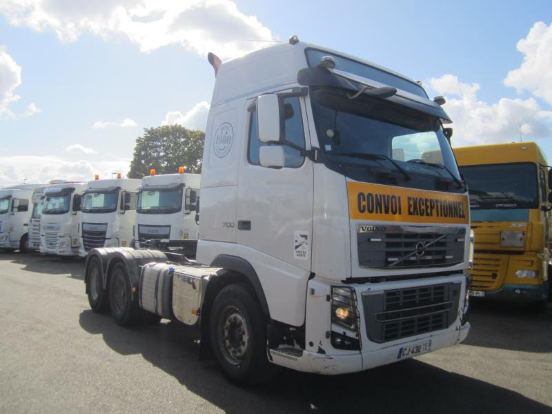 Volvo FH16 700 - Xe đầu kéo: hình 2 Volvo FH16 700 - Xe đầu kéo: hình 2