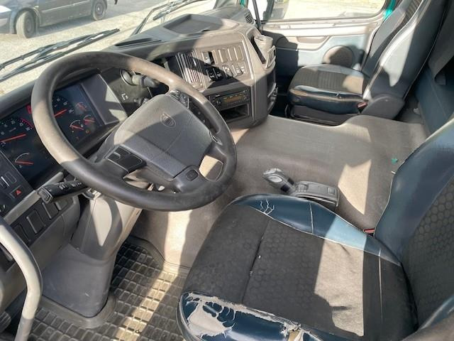 Interior photo 1: Xe đầu kéo Volvo FM 450