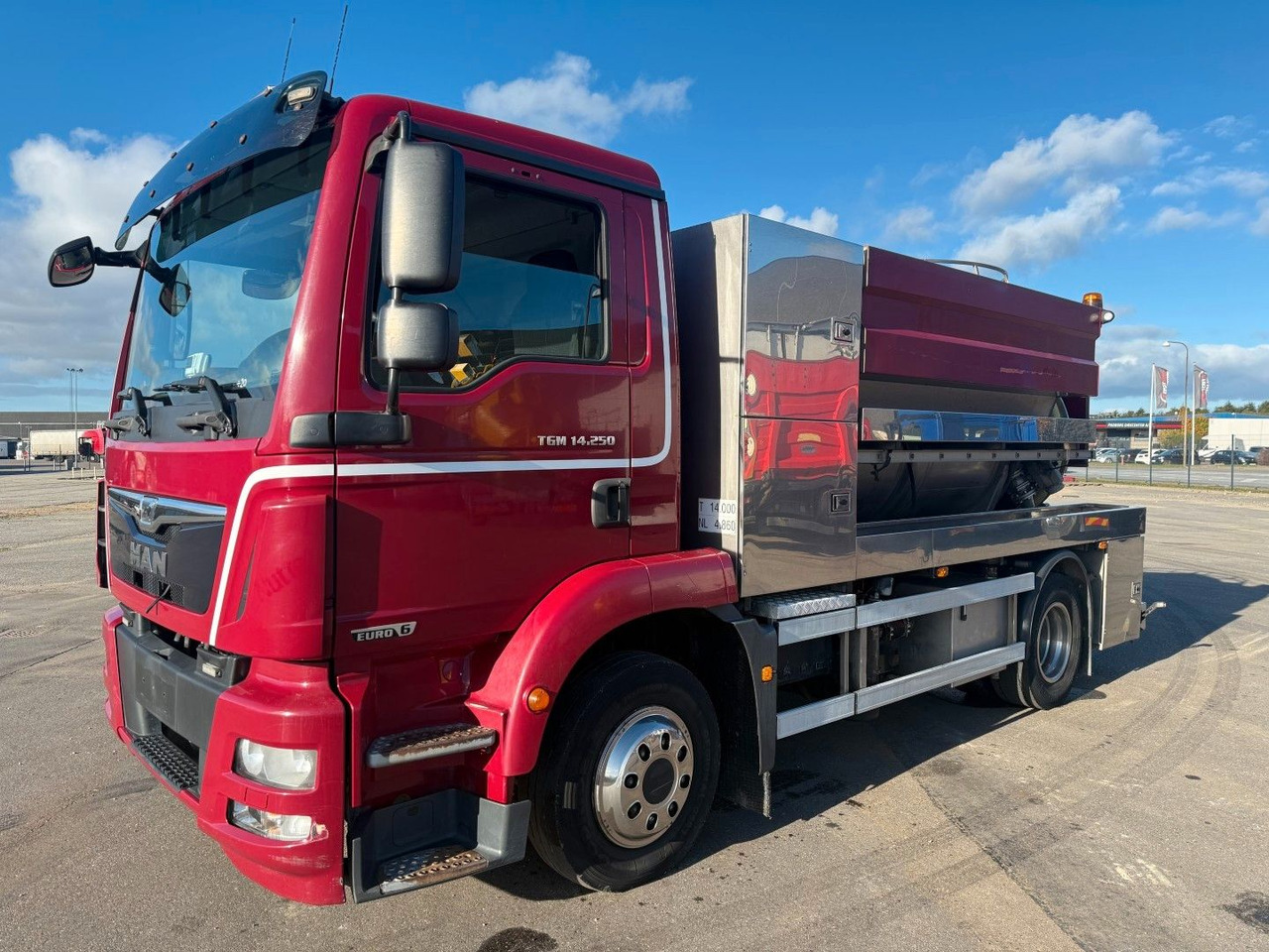 MAN TGM 14.250 VM-Tarm Stainless Steel 4000 l. Kombi - Xe tải chân không: hình 1 MAN TGM 14.250 VM-Tarm Stainless Steel 4000 l. Kombi - Xe tải chân không: hình 1