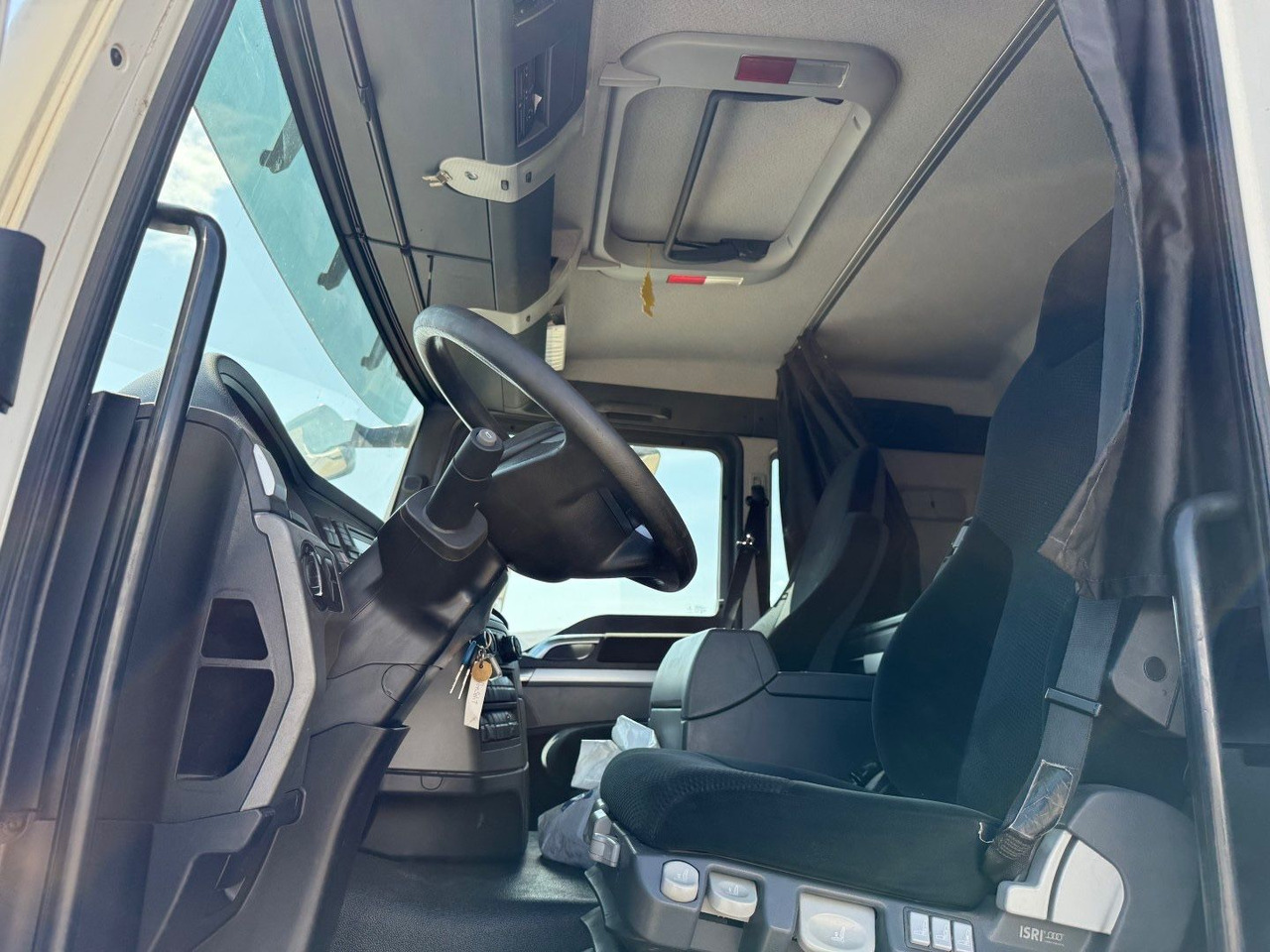 MAN TGS 26.400 6x2 HMF 2620 K5 / Engine Damage - Xe cẩu tự hành: hình 5 MAN TGS 26.400 6x2 HMF 2620 K5 / Engine Damage - Xe cẩu tự hành: hình 5