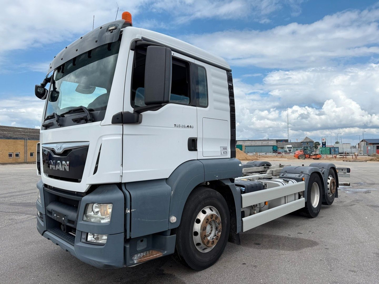 MAN TGS 26.440 6x2*4 Euro 6 ADR Chassis - Xe tải khung gầm: hình 1 MAN TGS 26.440 6x2*4 Euro 6 ADR Chassis - Xe tải khung gầm: hình 1