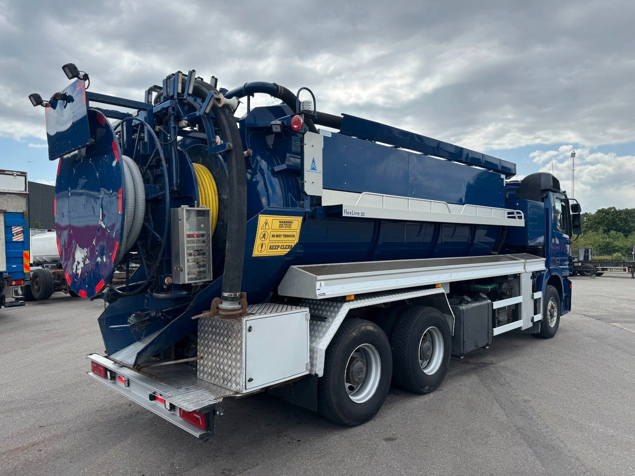 Mercedes-Benz Actros 2636 6x4 RHD Hvidtved Larsen Flexline 312 - Xe tải chân không: hình 3 Mercedes-Benz Actros 2636 6x4 RHD Hvidtved Larsen Flexline 312 - Xe tải chân không: hình 3