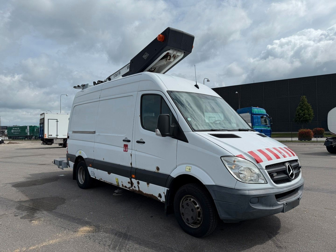 Mercedes-Benz Sprinter 516 516 CDI Versalift ET-36-LF ECO 13.7 - Nền bục trên không gắn trên xe tải: hình 2 Mercedes-Benz Sprinter 516 516 CDI Versalift ET-36-LF ECO 13.7 - Nền bục trên không gắn trên xe tải: hình 2