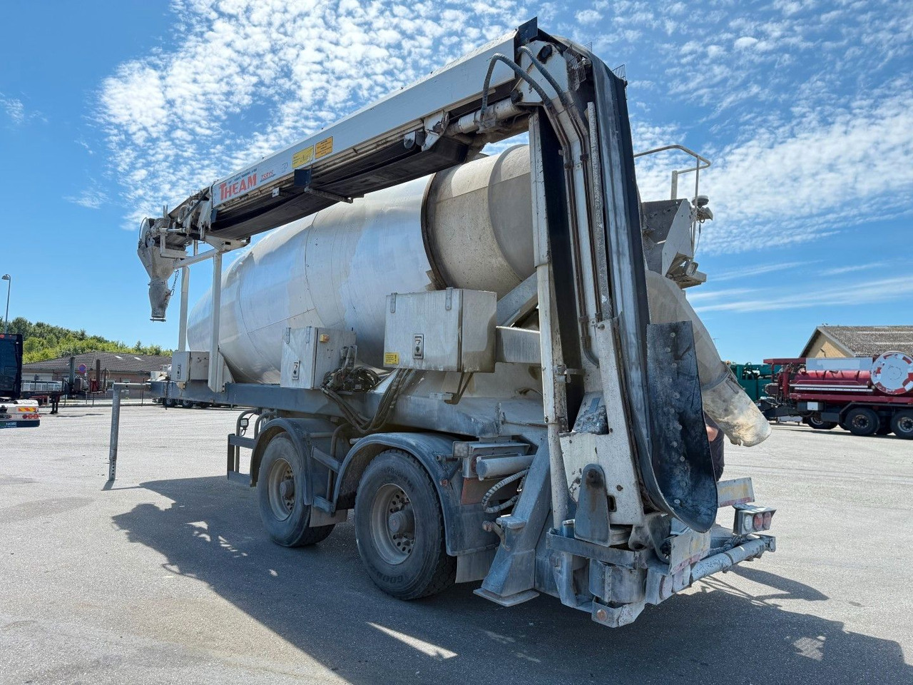 Mixer De Buf BM 12-36-2SPR m/ belt Theam TSR15 - Sơ mi rơ moóc trộn bê tông: hình 5 Mixer De Buf BM 12-36-2SPR m/ belt Theam TSR15 - Sơ mi rơ moóc trộn bê tông: hình 5