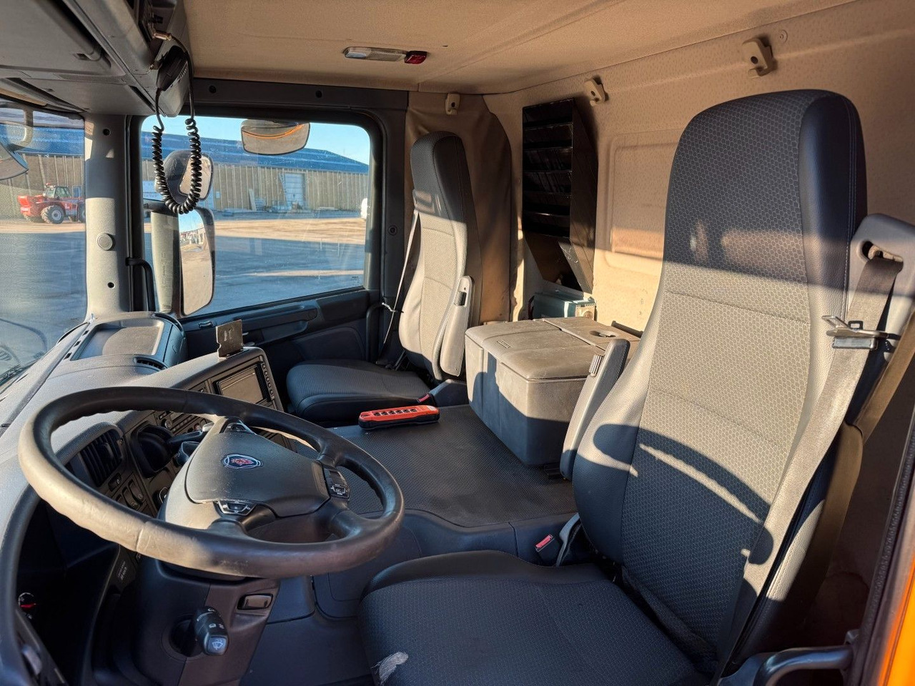 Scania P400 6x2*4 Hvidtved Larsen Flexline 310 - Xe tải chân không: hình 5 Scania P400 6x2*4 Hvidtved Larsen Flexline 310 - Xe tải chân không: hình 5