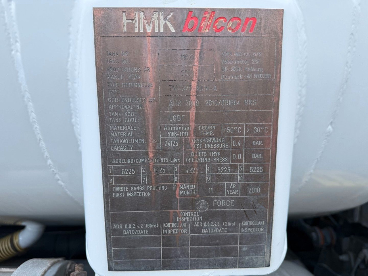 Scania P400 8x2*6 HMK Bilcon 24.000 l. ADR Euro 5 - Xe bồn: hình 5 Scania P400 8x2*6 HMK Bilcon 24.000 l. ADR Euro 5 - Xe bồn: hình 5