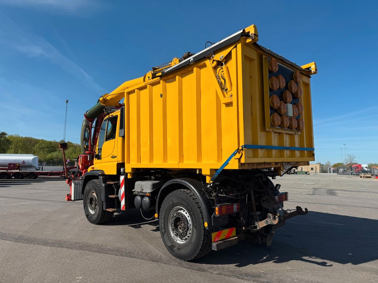 Unimog U500 4x4 / Dücker Kipper / Saug / Mäher MKT 15R - Xe ben: hình 4 Unimog U500 4x4 / Dücker Kipper / Saug / Mäher MKT 15R - Xe ben: hình 4