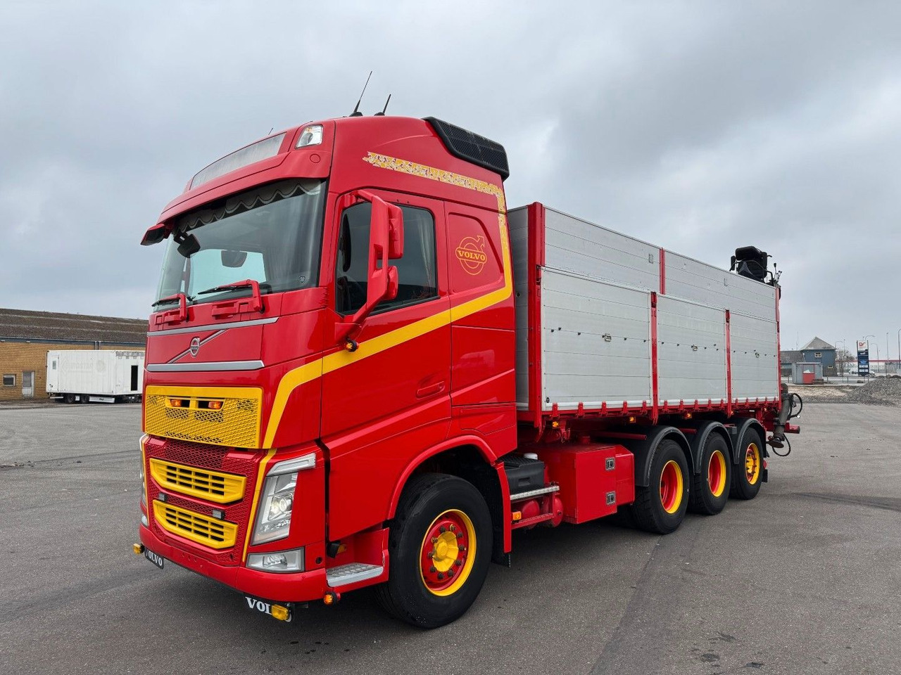 Volvo FH500 8x4*4 Tip / Palfinger Epsilon Q170L - Xe cẩu tự hành: hình 1 Volvo FH500 8x4*4 Tip / Palfinger Epsilon Q170L - Xe cẩu tự hành: hình 1