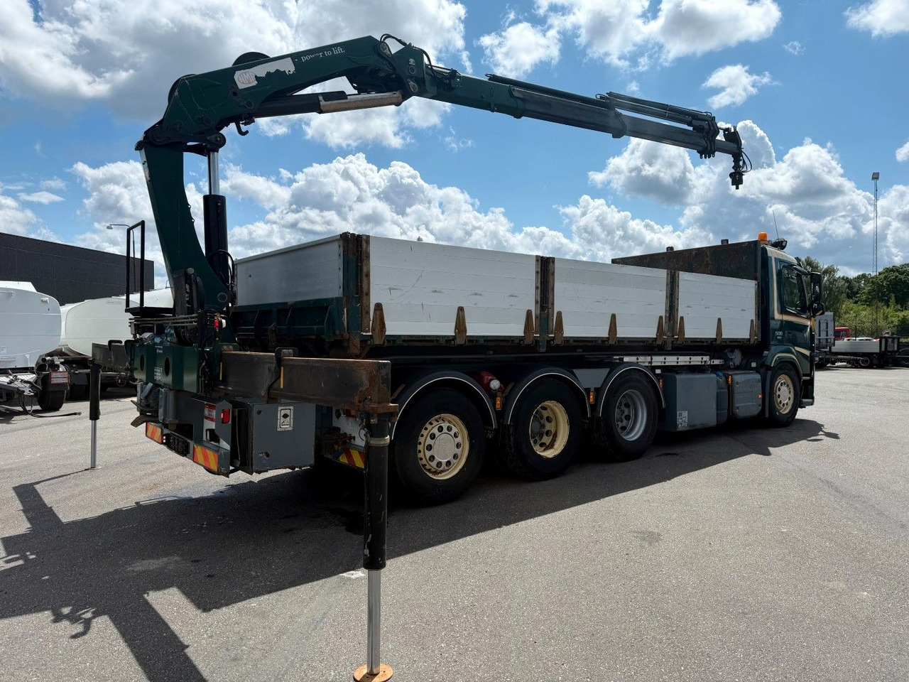 Volvo FM500 8x4*4 Tipper / Crane HMF2620-K5 - Xe ben, Xe cẩu tự hành: hình 4 Volvo FM500 8x4*4 Tipper / Crane HMF2620-K5 - Xe ben, Xe cẩu tự hành: hình 4