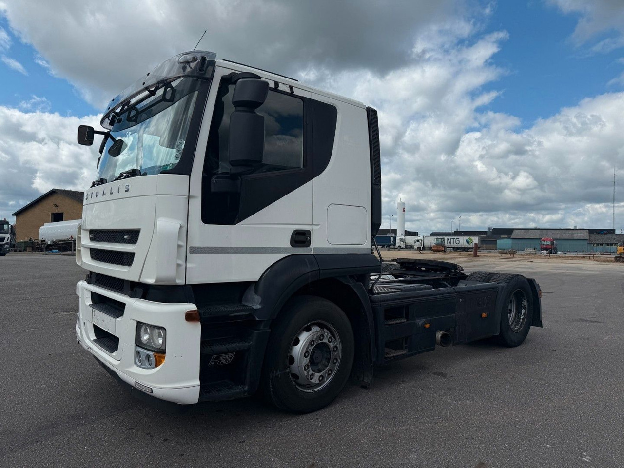 Iveco Stralis AT440S36T 4x2 - Xe đầu kéo: hình 1 Iveco Stralis AT440S36T 4x2 - Xe đầu kéo: hình 1
