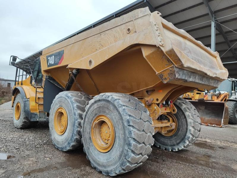 Caterpillar 740GC - Xe ben đổ có khớp nối: hình 1 Caterpillar 740GC - Xe ben đổ có khớp nối: hình 1