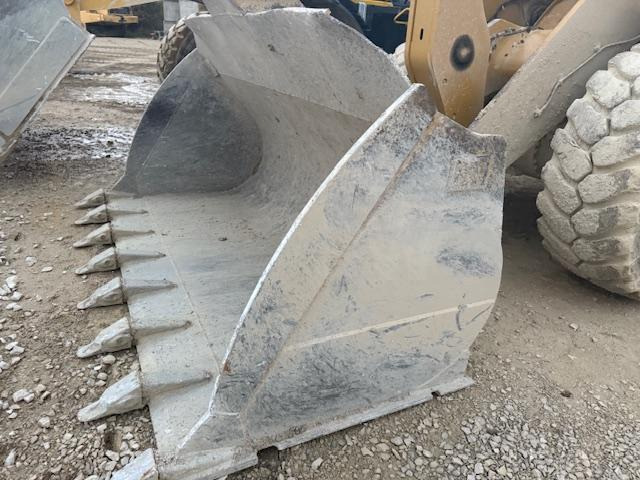 Caterpillar 962M - Máy xúc lật bánh lốp: hình 5 Caterpillar 962M - Máy xúc lật bánh lốp: hình 5