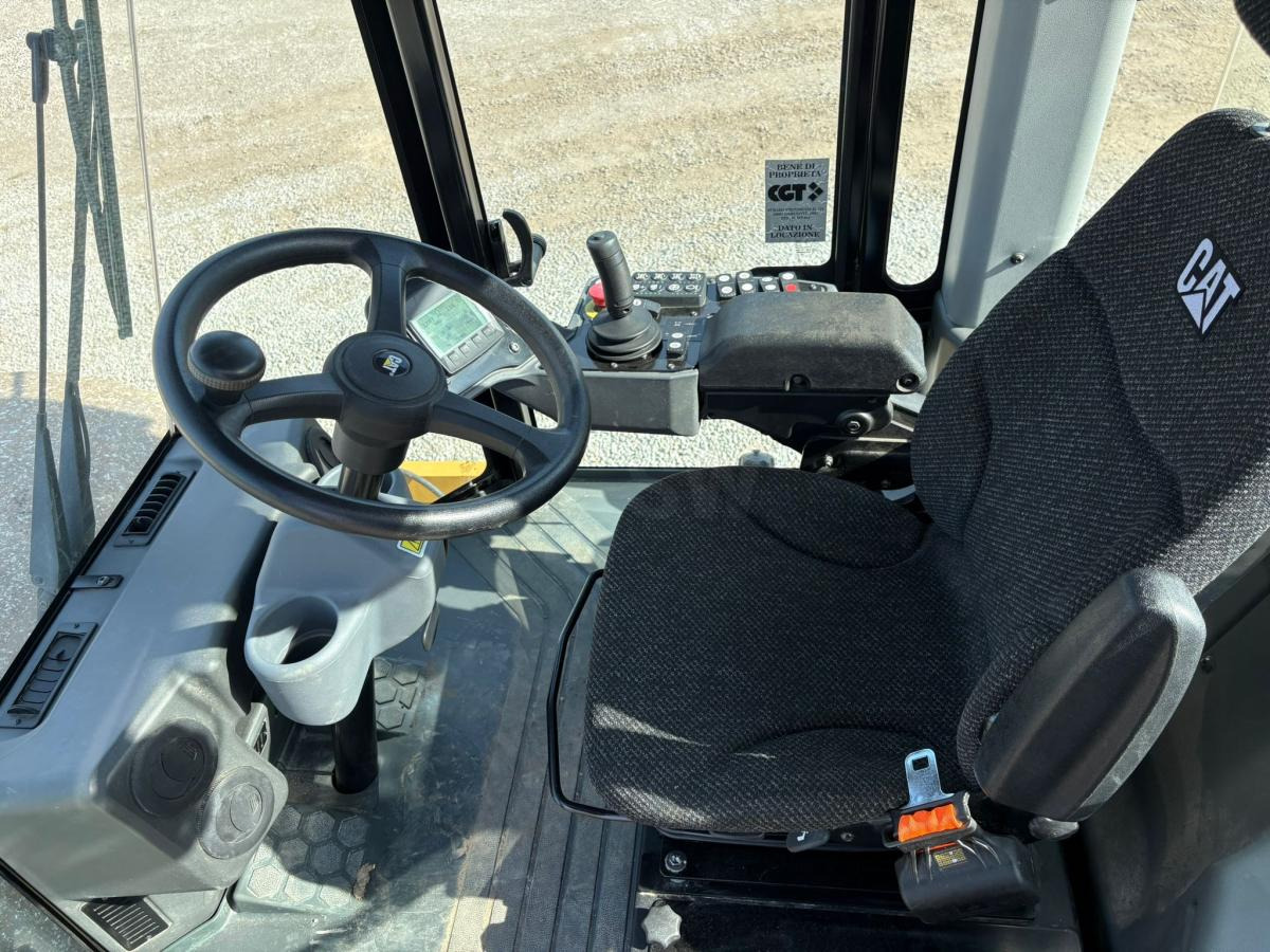 Caterpillar CS66B - Máy đầm: hình 5 Caterpillar CS66B - Máy đầm: hình 5