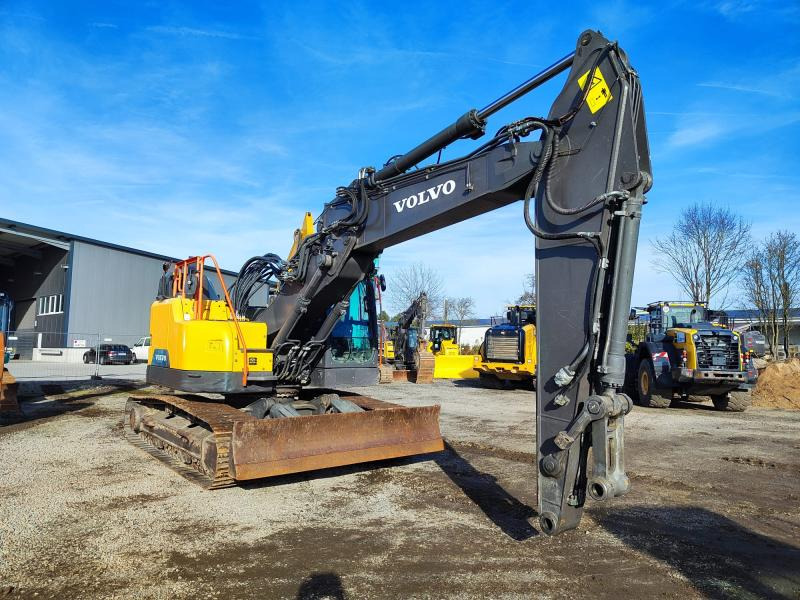 Volvo ECR235EL - Máy xúc bánh xích: hình 3 Volvo ECR235EL - Máy xúc bánh xích: hình 3