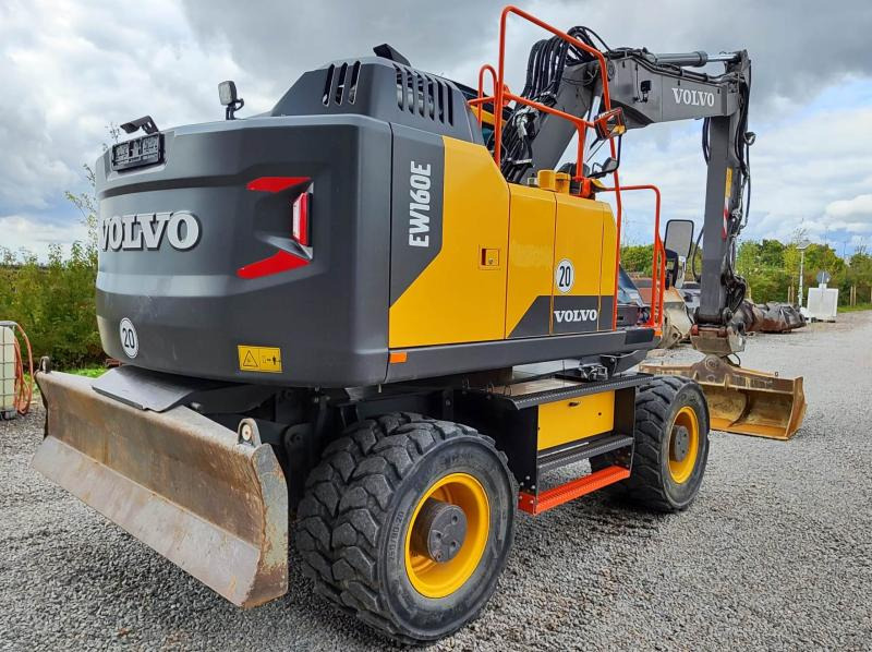 Volvo EW160E - Máy xúc bánh lốp: hình 4 Volvo EW160E - Máy xúc bánh lốp: hình 4