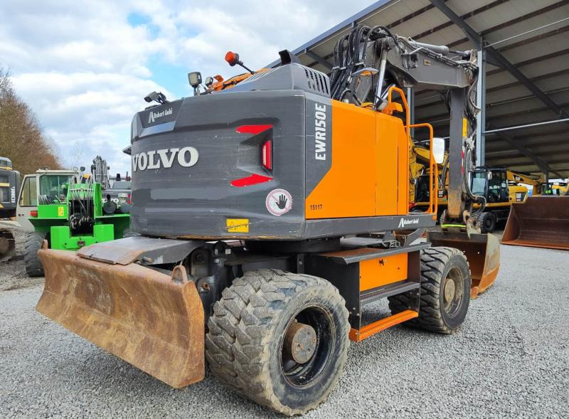 Volvo EWR150 E - Máy xúc bánh lốp: hình 4 Volvo EWR150 E - Máy xúc bánh lốp: hình 4