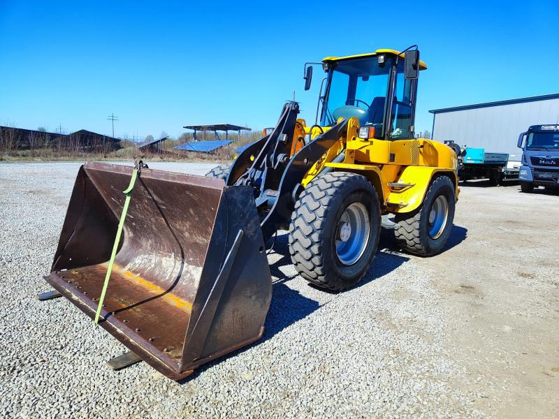 Volvo L 45 - Máy xúc lật bánh lốp: hình 2 Volvo L 45 - Máy xúc lật bánh lốp: hình 2