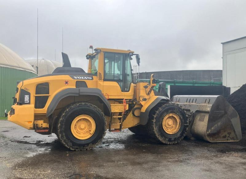 Volvo L110H - Máy xúc lật bánh lốp: hình 3 Volvo L110H - Máy xúc lật bánh lốp: hình 3