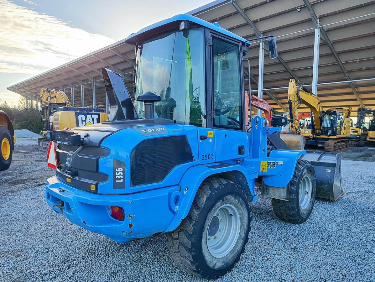 Volvo L35G - Máy xúc lật bánh lốp: hình 4 Volvo L35G - Máy xúc lật bánh lốp: hình 4