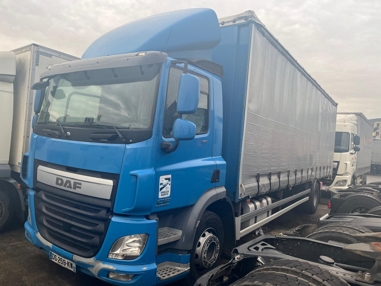 DAF CF 310 - Xe tải hộp: hình 3 DAF CF 310 - Xe tải hộp: hình 3