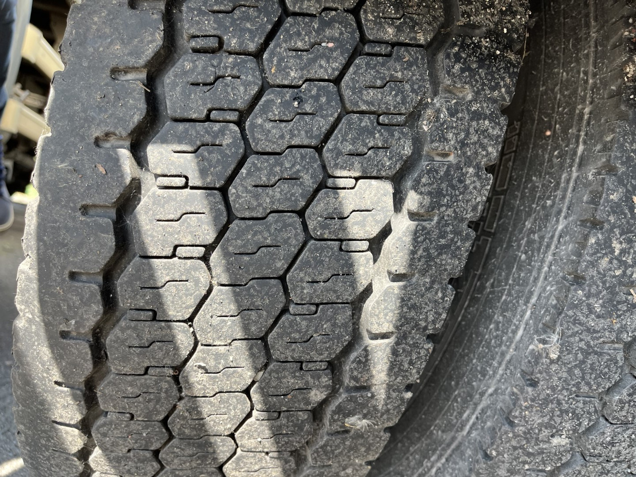 Xe tải thùng mui bạt DAF LF 220: hình 8 Xe tải thùng mui bạt DAF LF 220: hình 8