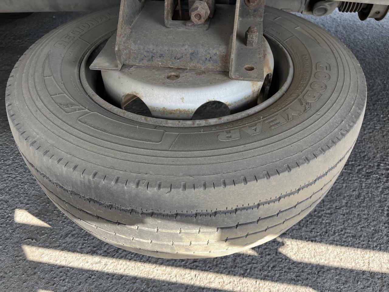 Xe tải thùng mui bạt DAF LF 220: hình 7 Xe tải thùng mui bạt DAF LF 220: hình 7