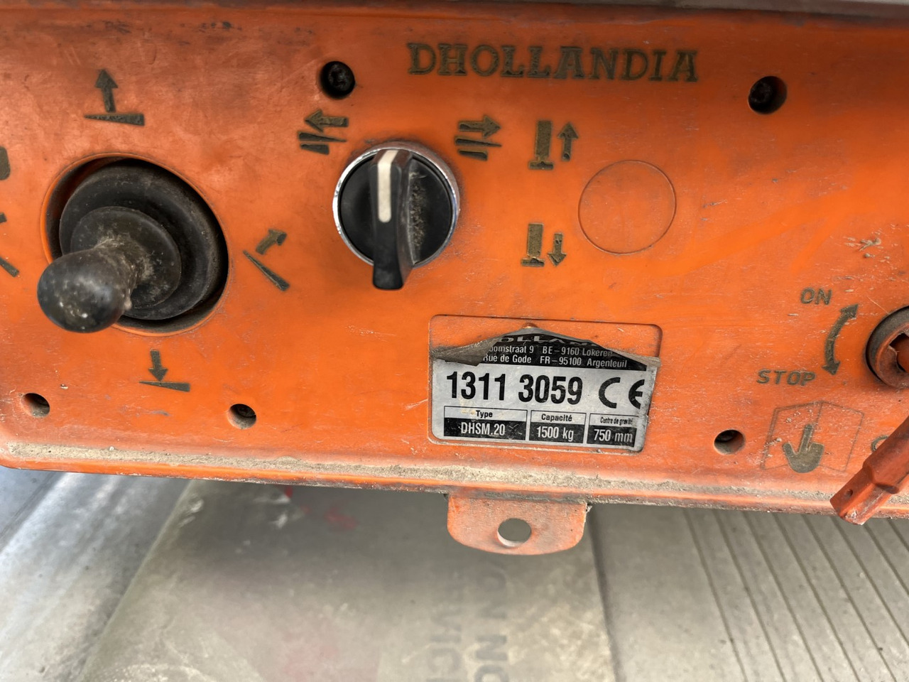 Xe tải thùng mui bạt DAF LF 220: hình 9 Xe tải thùng mui bạt DAF LF 220: hình 9