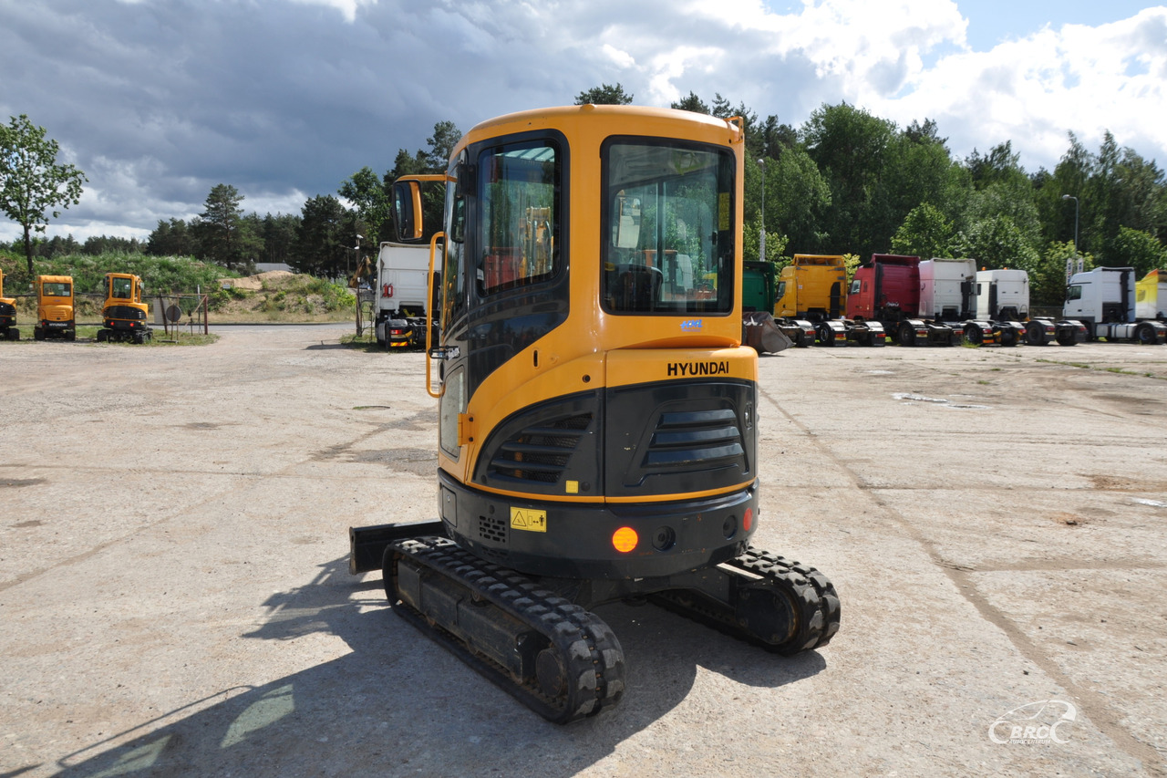 Hyundai R25Z-9AK - Máy xúc mini: hình 4 Hyundai R25Z-9AK - Máy xúc mini: hình 4
