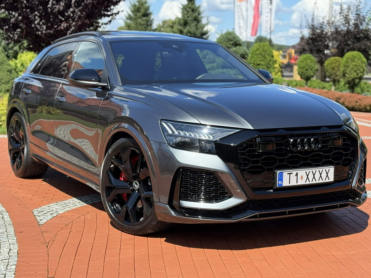 Audi RS Q8 - SUV: hình 3 Audi RS Q8 - SUV: hình 3