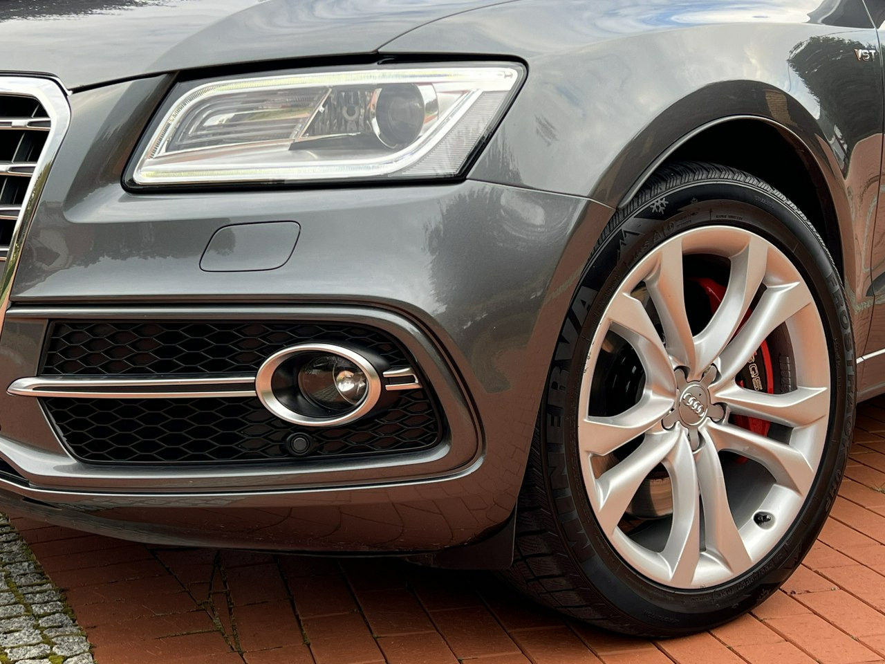 Audi SQ5 - SUV: hình 3 Audi SQ5 - SUV: hình 3