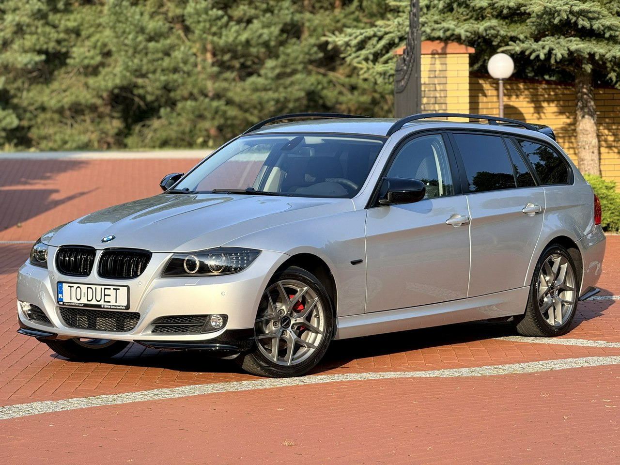 BMW 320 - Xe wagon: hình 1 BMW 320 - Xe wagon: hình 1