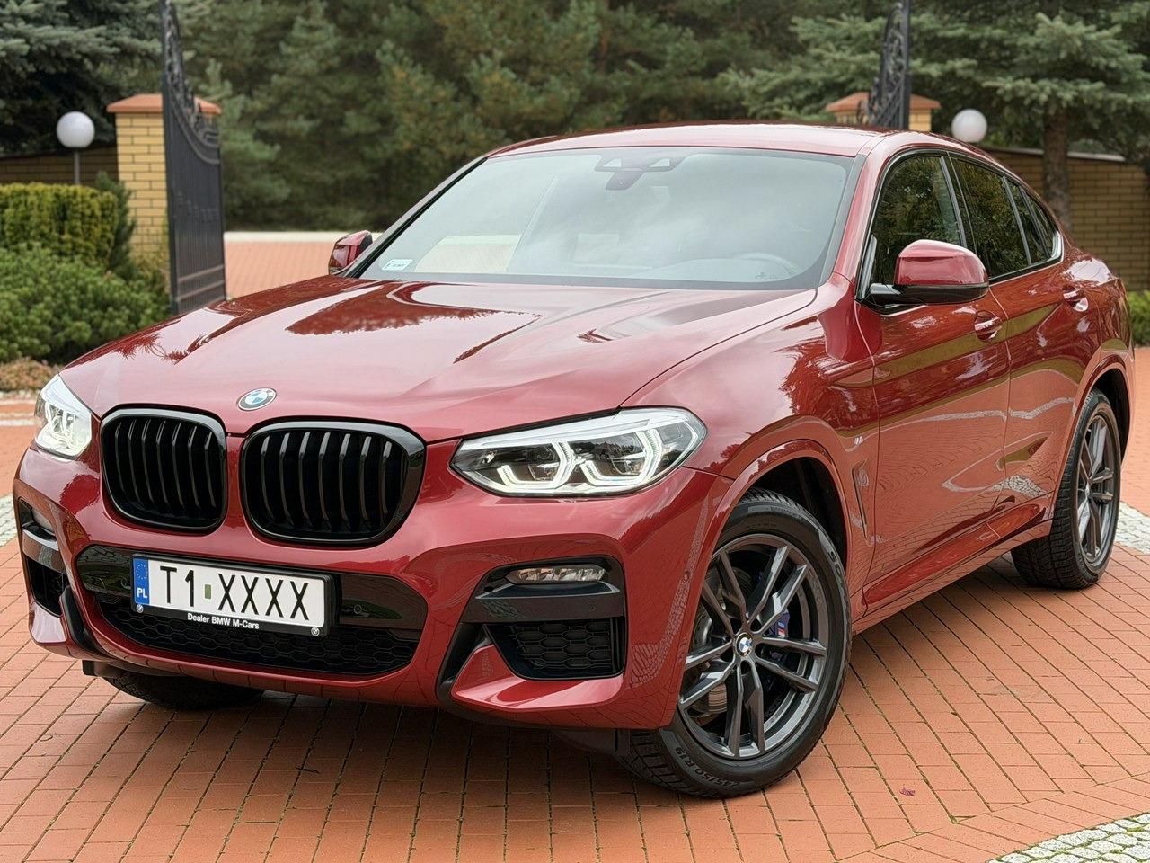 BMW X4 - SUV: hình 2 BMW X4 - SUV: hình 2