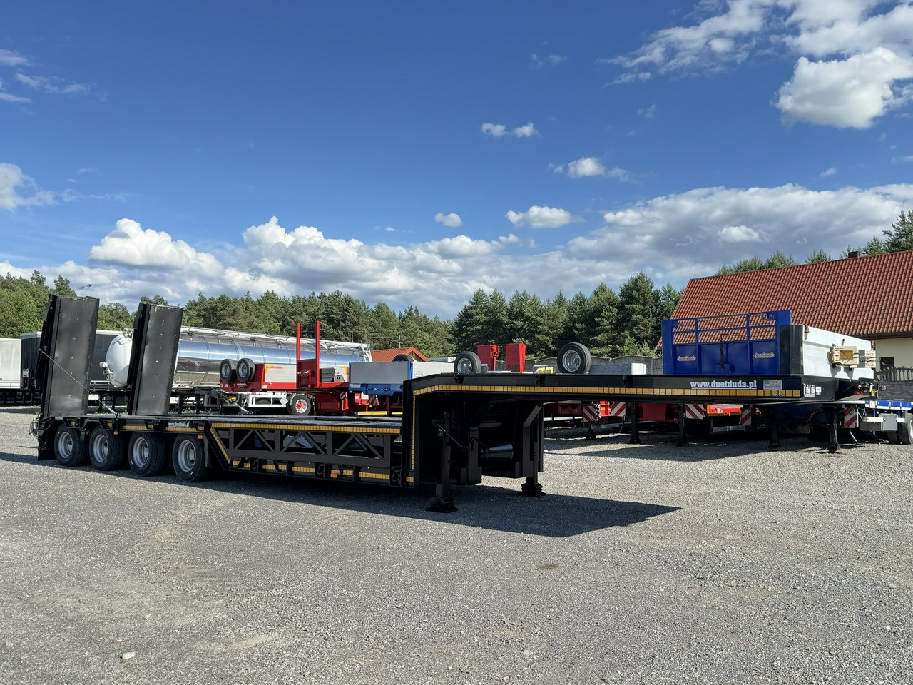 Bodex 4 osiowa NN4J Niskopodwoziówka Niskopodwozie Nowe Opony - Sơ mi rơ moóc thùng thấp: hình 5 Bodex 4 osiowa NN4J Niskopodwoziówka Niskopodwozie Nowe Opony - Sơ mi rơ moóc thùng thấp: hình 5