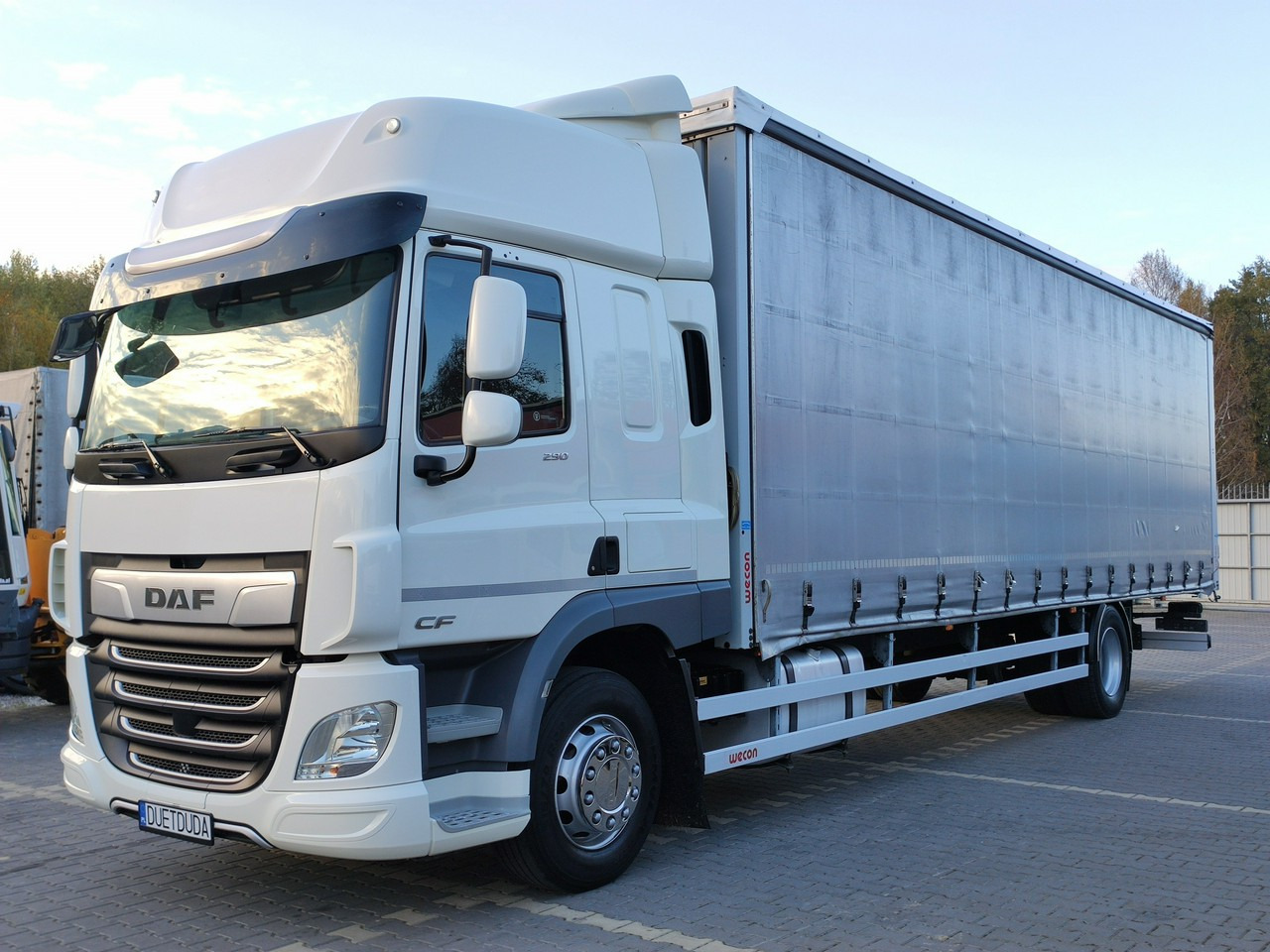 DAF CF 290 E6 Firana Tył Drzwi Dach Podnoszony / Zsuwany Długi 9.30m - Xe tải thùng mui bạt: hình 2 DAF CF 290 E6 Firana Tył Drzwi Dach Podnoszony / Zsuwany Długi 9.30m - Xe tải thùng mui bạt: hình 2