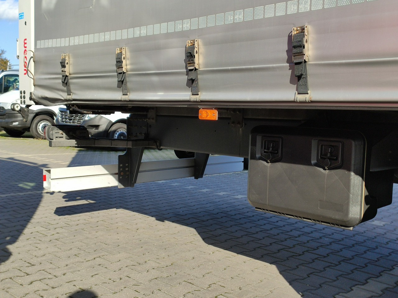 Xe tải thùng mui bạt DAF CF 290 E6 Firana Tył Drzwi Dach Podnoszony / Zsuwany Długi 9.30m: hình 9