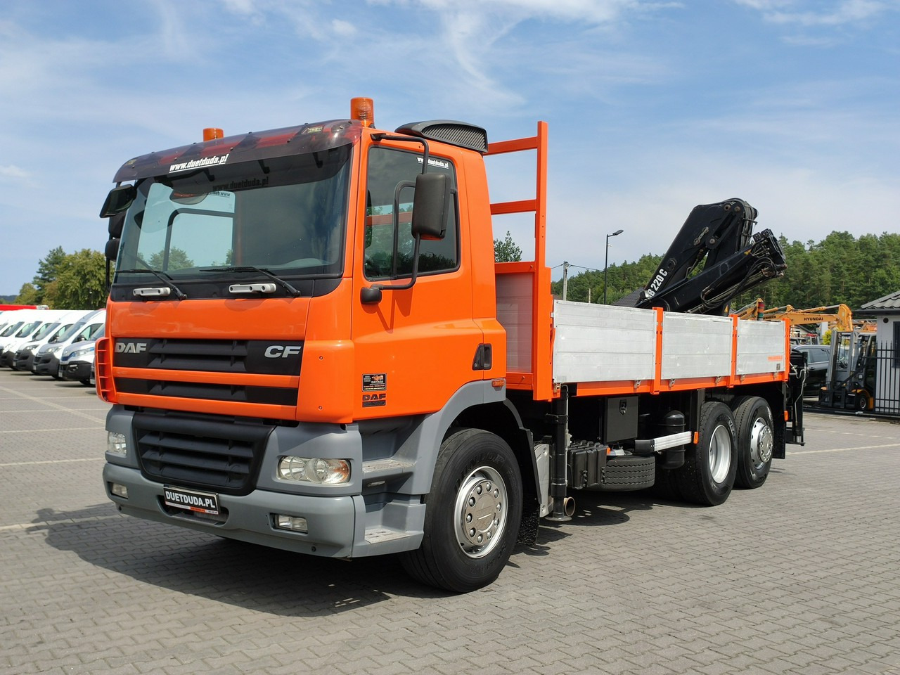DAF CF 85.380 6x2 Oś Skrętna Skrzynia HDS HIAB 220C + Pilot - Xe tải thùng lửng/ Phẳng, Xe cẩu tự hành: hình 1 DAF CF 85.380 6x2 Oś Skrętna Skrzynia HDS HIAB 220C + Pilot - Xe tải thùng lửng/ Phẳng, Xe cẩu tự hành: hình 1